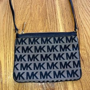 Michael Kors cross body
